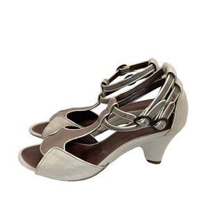 Chanii B. Leather Heeled Shoes